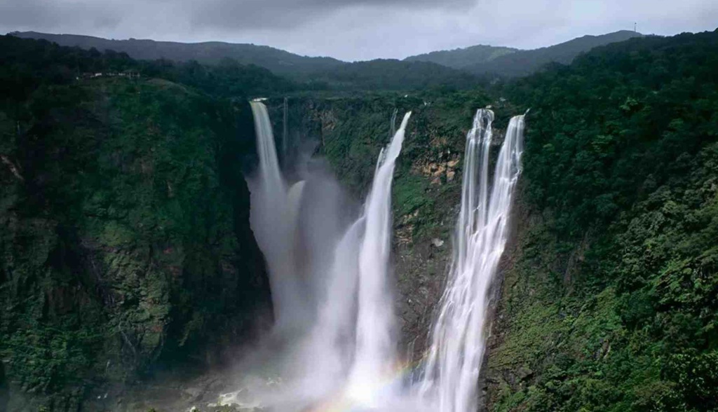 highest waterfall in india, which is the highest waterfall in india, highest waterfall of india, what is the highest waterfall in india, tallest waterfall in india, kunchikal falls height, kunchikal falls karnataka, highest waterfalls in india list, jog falls height, dudhsagar falls height, india waterfalls geography, waterfalls of india gk